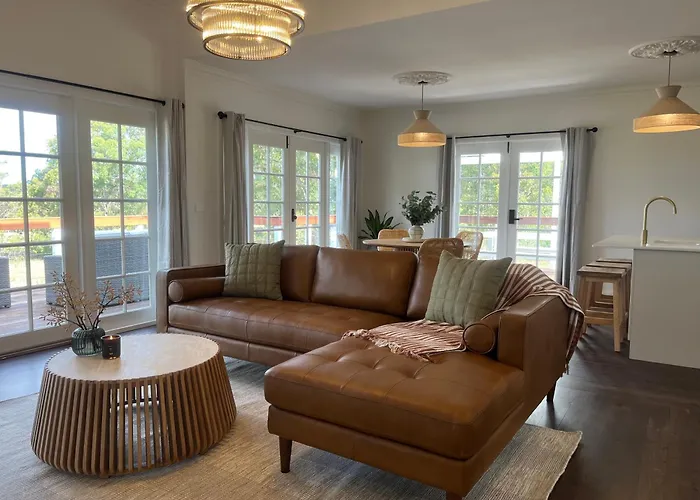 Pokolbin Farm Stay